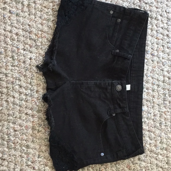 MNG Jeans black shorts sz 6 - Picture 1 of 4
